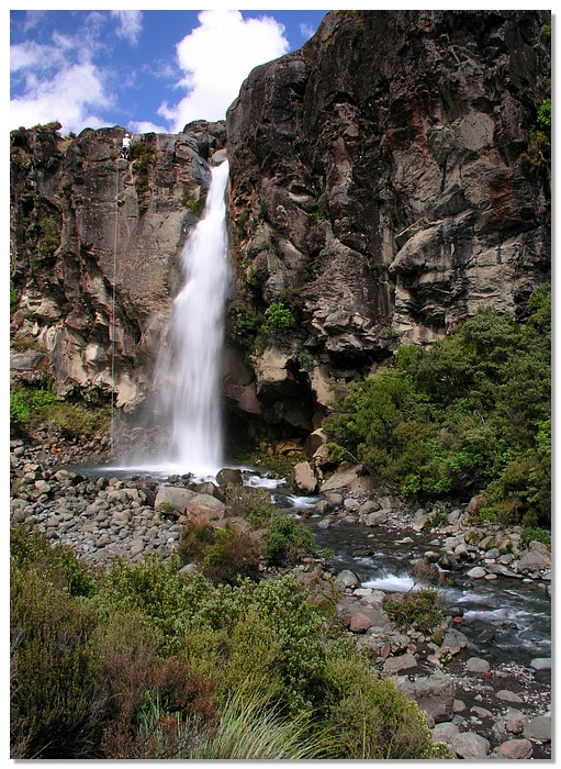 tgr-taranaki-falls-13x18.jpg
