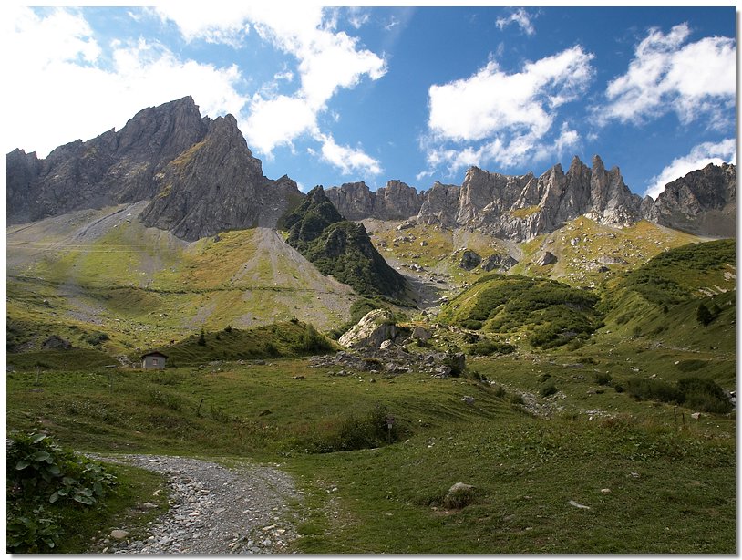 aiguilles_de_la_pennaz.jpg