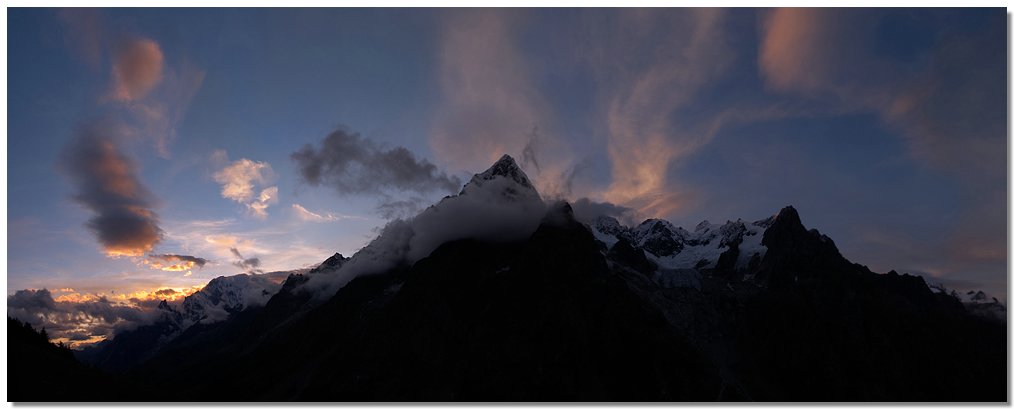 bonatti-sunset-pano.jpg